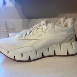 Reebok Zig Dynamica Women’s Sneakers